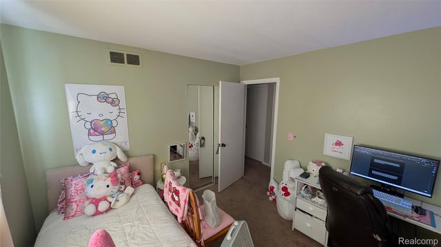 28640 Bradner Drive, Warren, MI 48088