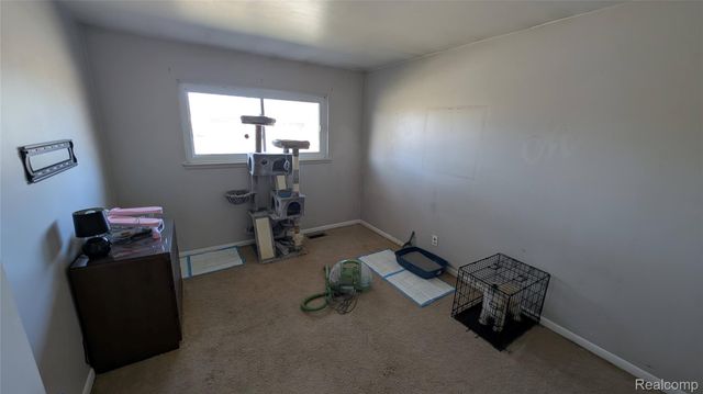 28640 Bradner Drive, Warren, MI 48088