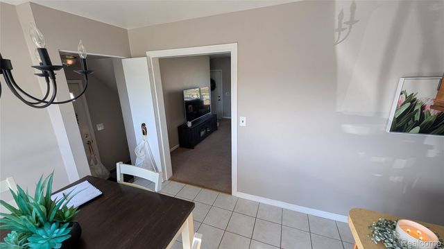 28640 Bradner Drive, Warren, MI 48088