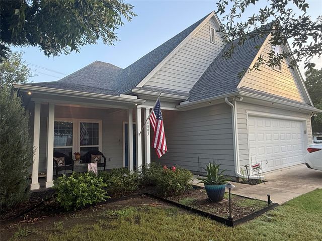 4803 Calmont Avenue, Fort Worth, TX 76107