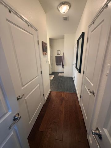 4803 Calmont Avenue, Fort Worth, TX 76107