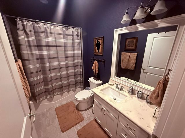 4803 Calmont Avenue, Fort Worth, TX 76107