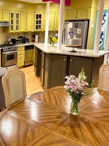 1795 Beacon Street 1A, Brookline, MA 02445