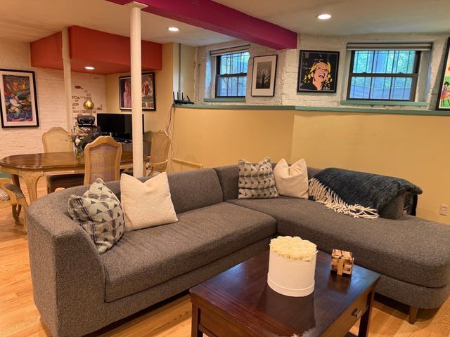 1795 Beacon Street 1A, Brookline, MA 02445