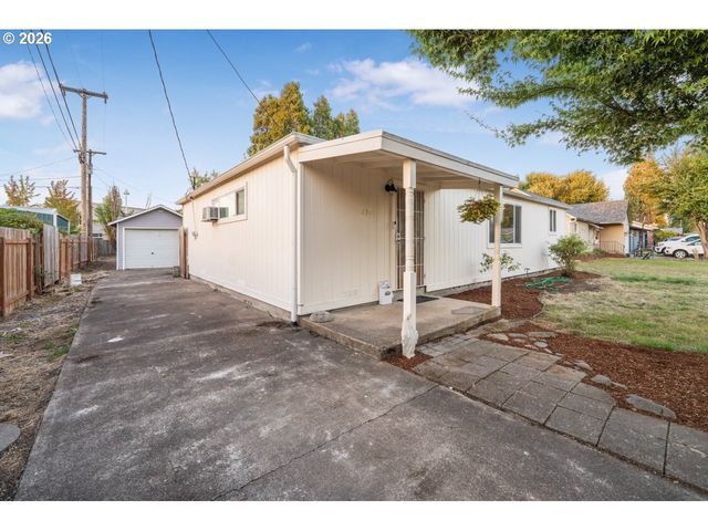 2324 DUBENS Ln, Springfield, OR 97477