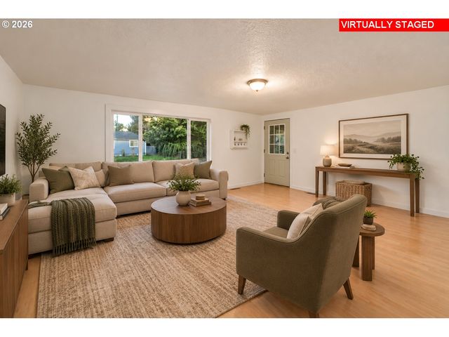 2324 DUBENS Ln, Springfield, OR 97477