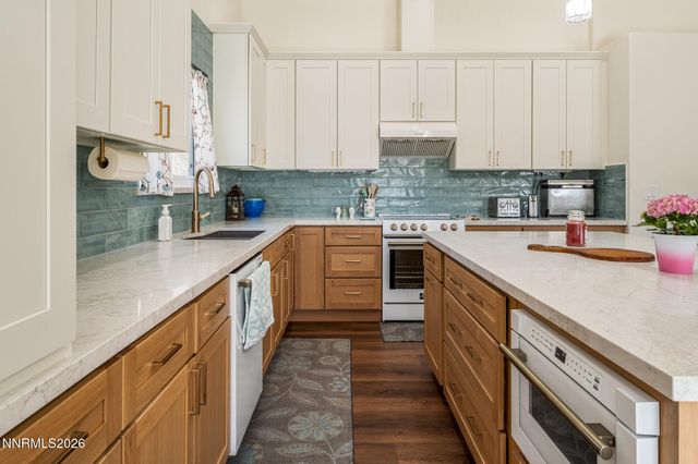 1430 Talon Drive, Sparks, NV 89441