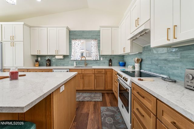 1430 Talon Drive, Sparks, NV 89441