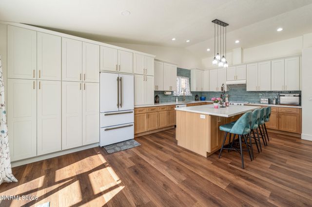 1430 Talon Drive, Sparks, NV 89441