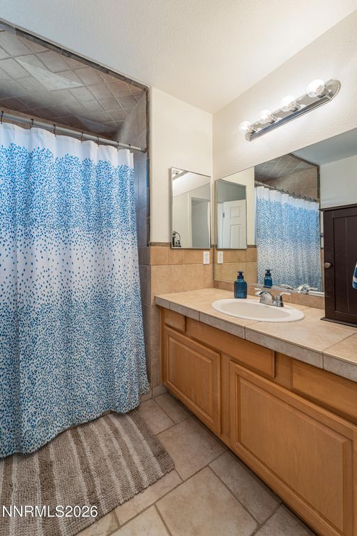 Image 25 of property listing at 1430 Talon Drive, Sparks, NV 89441