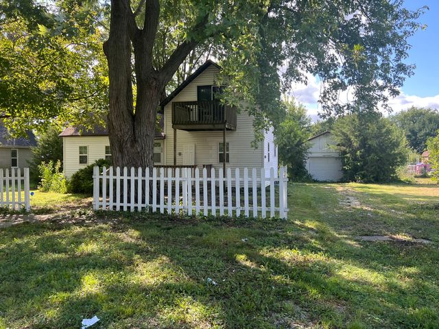 208 S Elm Street, Loda, IL 60948