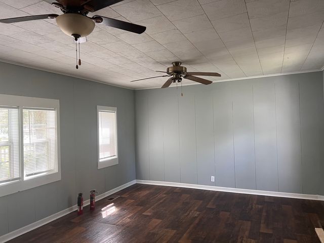 208 S Elm Street, Loda, IL 60948