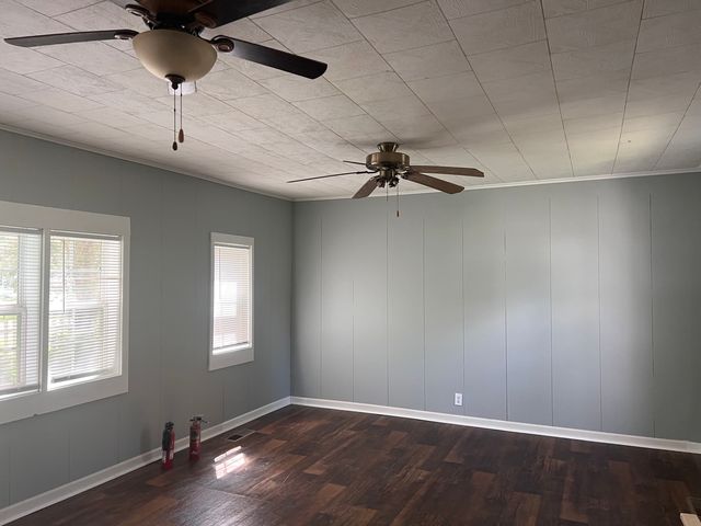 208 S Elm Street, Loda, IL 60948