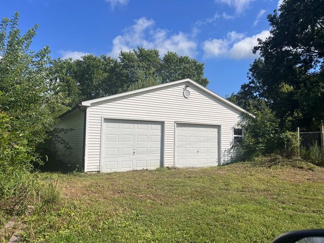 208 S Elm Street, Loda, IL 60948