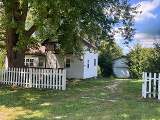 208 S Elm Street, Loda, IL 60948