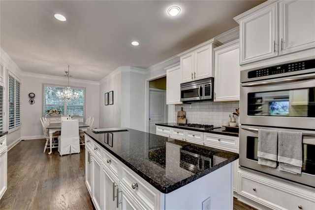 2824 Pleasant Oak Drive, Buford, GA 30519