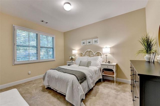 2824 Pleasant Oak Drive, Buford, GA 30519