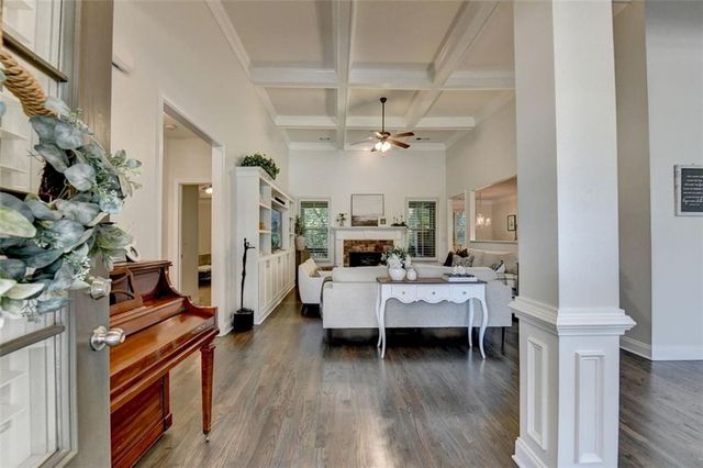 2824 Pleasant Oak Drive, Buford, GA 30519