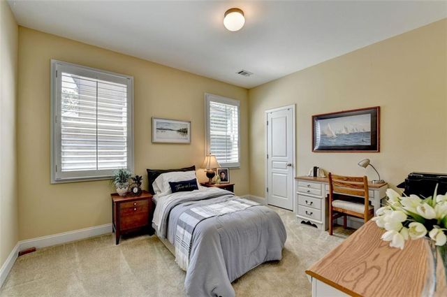 2824 Pleasant Oak Drive, Buford, GA 30519