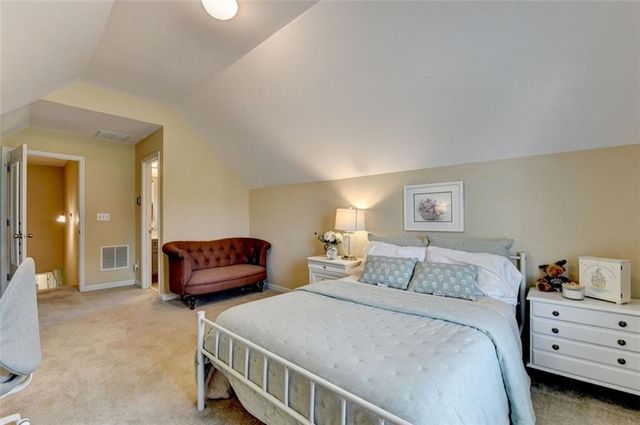 2824 Pleasant Oak Drive, Buford, GA 30519