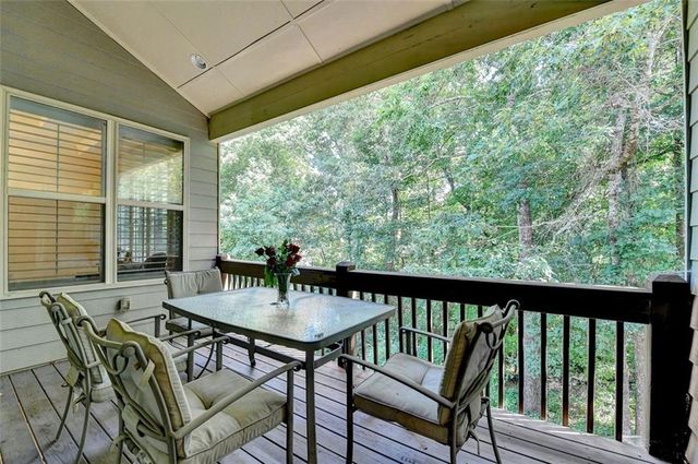 2824 Pleasant Oak Drive, Buford, GA 30519