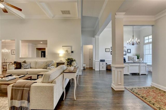 2824 Pleasant Oak Drive, Buford, GA 30519