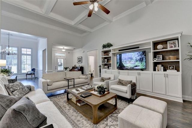 2824 Pleasant Oak Drive, Buford, GA 30519