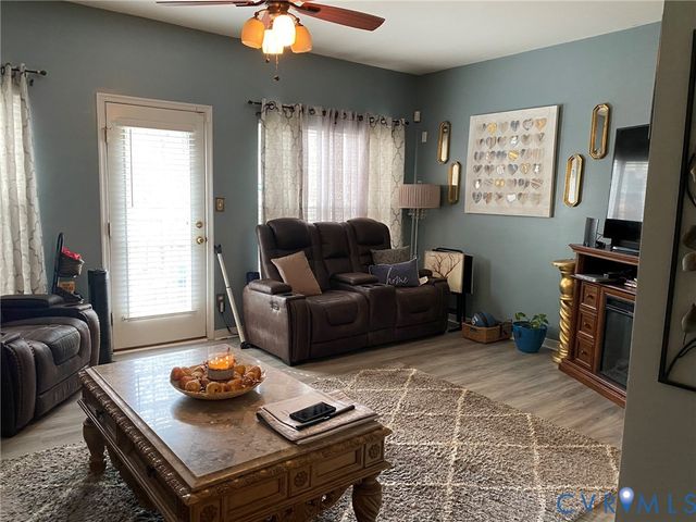 1164 Grand Brook Dr, Richmond, VA 23225