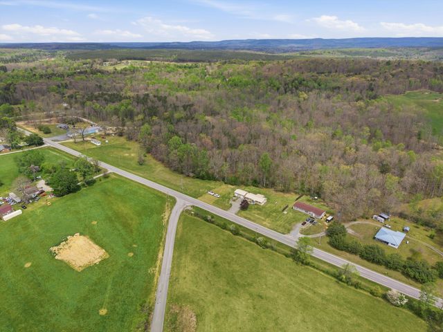 11328 Highway 150, Sequatchie, TN 37374