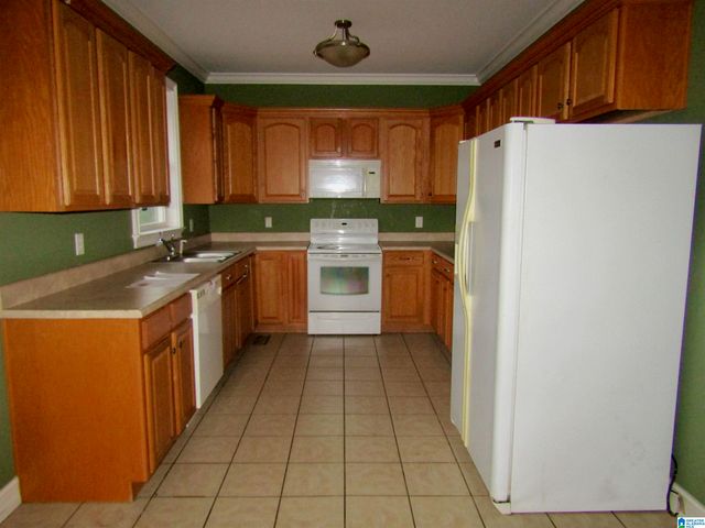 1518 FROG LEVEL ROAD, West Blocton, AL 35184