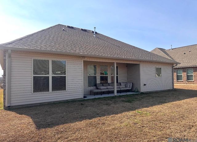 1547 Rangeland Ave, Zachary, LA 70791