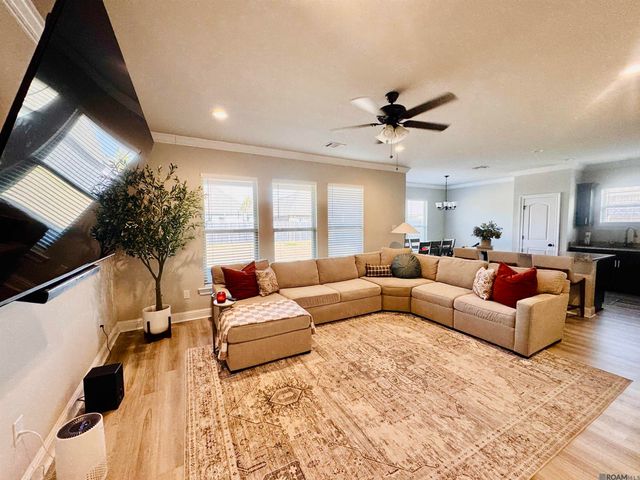 1547 Rangeland Ave, Zachary, LA 70791