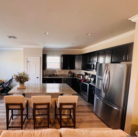 1547 Rangeland Ave, Zachary, LA 70791