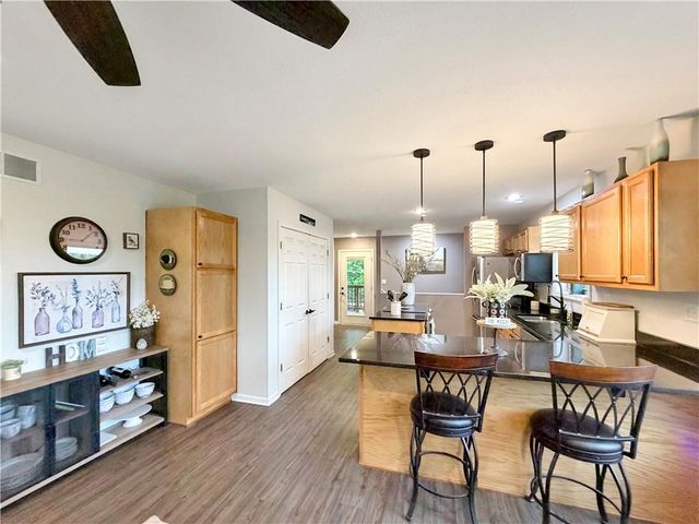 28251 Shore Road, Warsaw, MO 65355