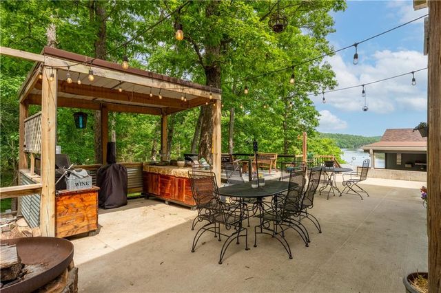 28251 Shore Road, Warsaw, MO 65355