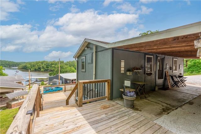 28251 Shore Road, Warsaw, MO 65355