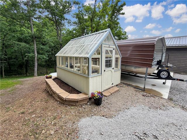 28251 Shore Road, Warsaw, MO 65355