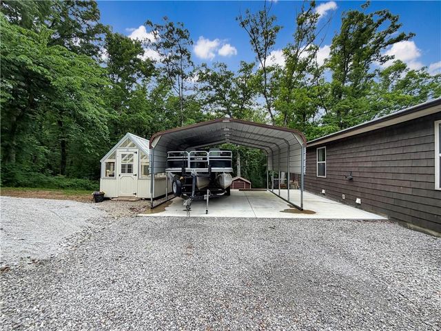 28251 Shore Road, Warsaw, MO 65355