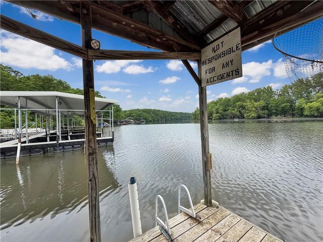 28251 Shore Road, Warsaw, MO 65355