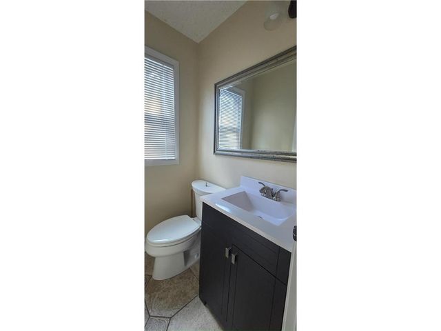 115 E 58th Street, Minneapolis, MN 55419