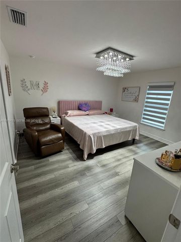 1119 Tropicana PKWY W, Cape Coral, FL 33993