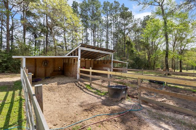 24953 Powers Court, Montgomery, TX 77316