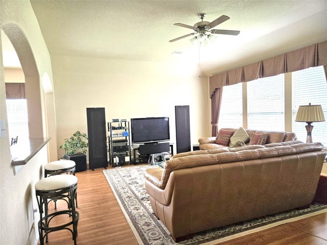 6109 Castle Peak Lane, League City, TX 77573