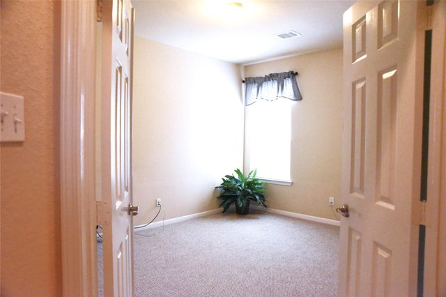 6109 Castle Peak Lane, League City, TX 77573