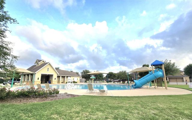 6109 Castle Peak Lane, League City, TX 77573
