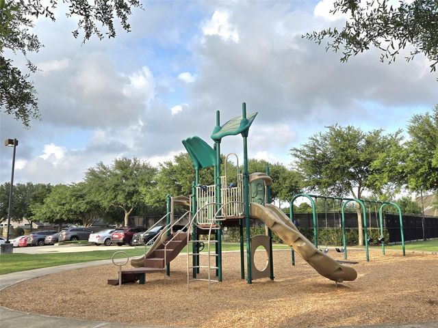 6109 Castle Peak Lane, League City, TX 77573