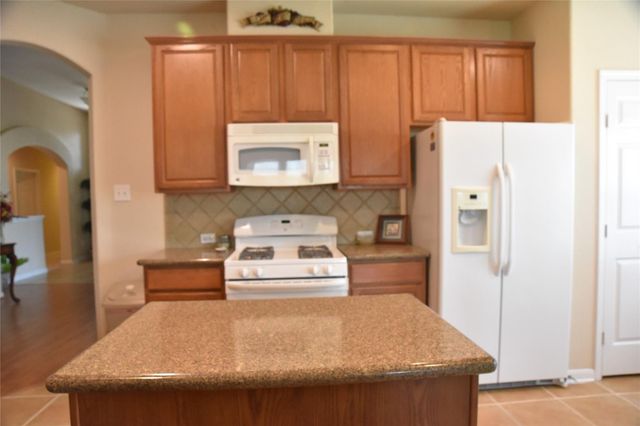 6109 Castle Peak Lane, League City, TX 77573