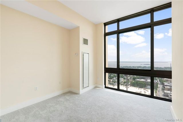 175 Huguenot Street PH301, New Rochelle, NY 10801