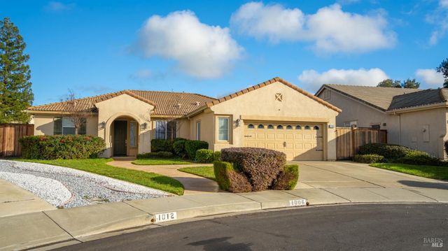 1006 Champion Pl, Vacaville, CA 95687