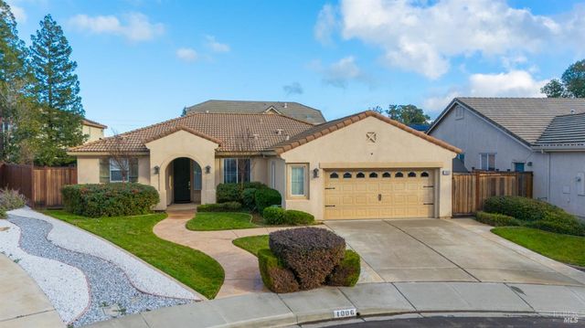 1006 Champion Pl, Vacaville, CA 95687